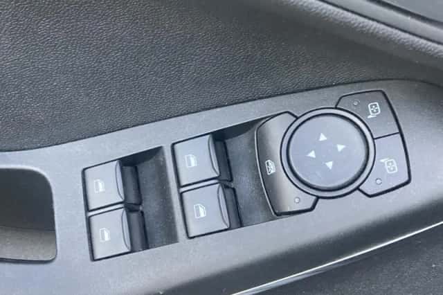 Ford Fiesta (2023) thumbnail 9