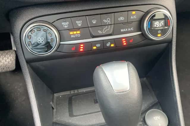 Ford Fiesta (2020) thumbnail 16