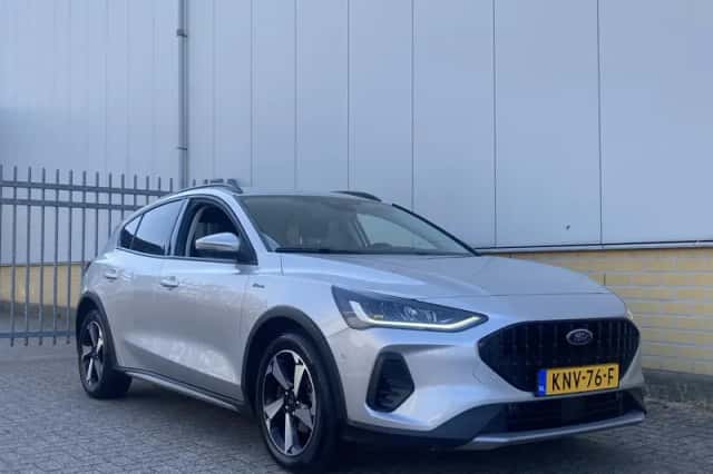 Ford Focus (2024) thumbnail 6