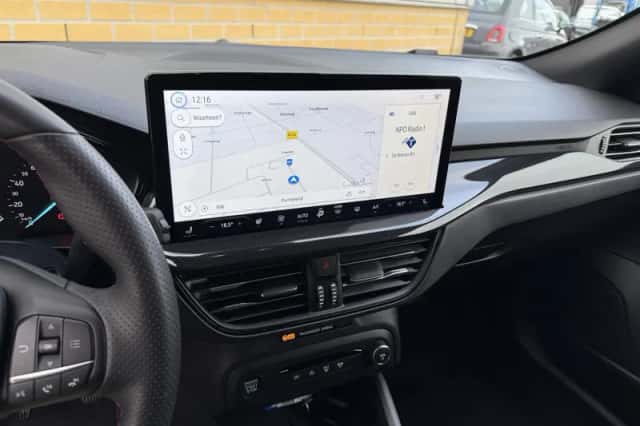 Ford Focus (2023) thumbnail 12