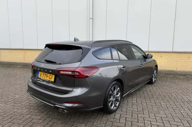 Ford Focus (2023) thumbnail 5