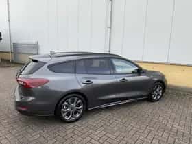 Ford Focus (2023) thumbnail 6