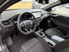 Ford Focus (2023) thumbnail 9