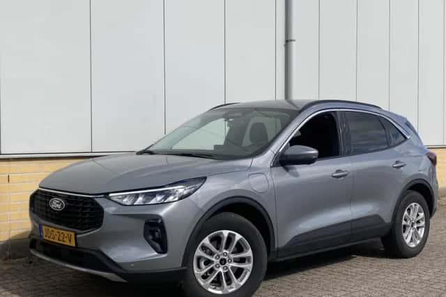 Ford Kuga (2025) thumbnail 4