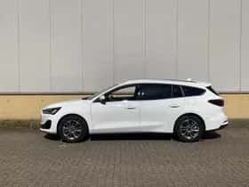Ford Focus (2025) thumbnail 3