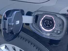 Ford Kuga (2024) thumbnail 3