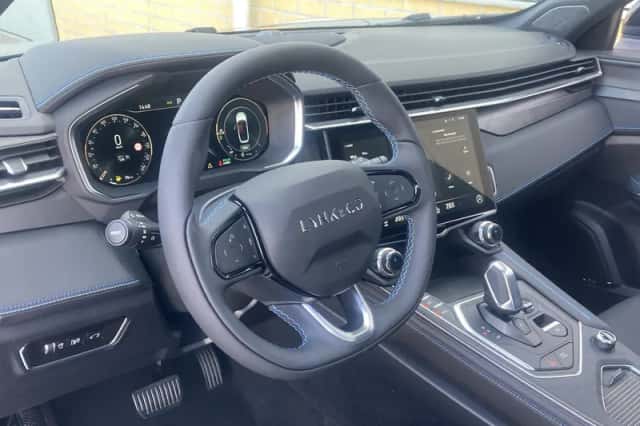 Lynk & Co 01 (2025) thumbnail 11