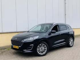 Ford Kuga (2021) thumbnail 2