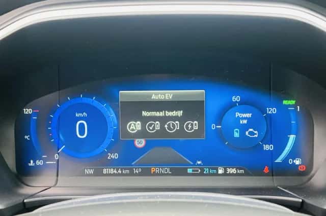 Ford Kuga (2021) thumbnail 27