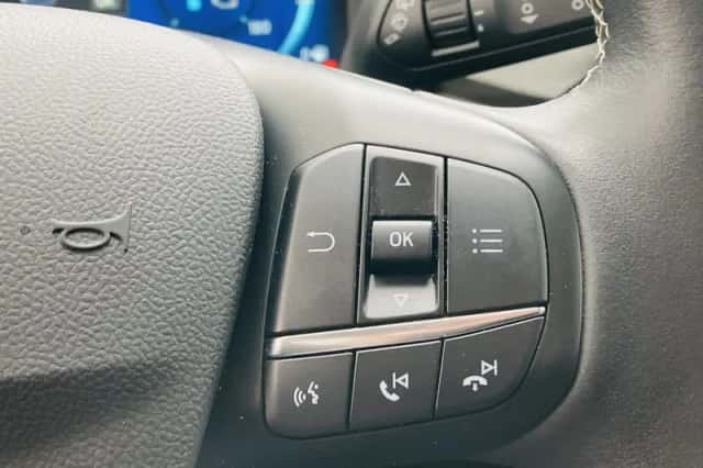 Ford Kuga (2021) thumbnail 29