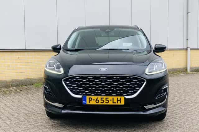 Ford Kuga (2021) thumbnail 4
