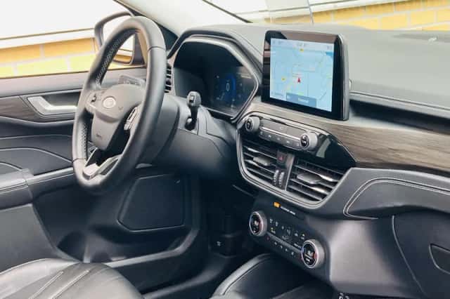 Ford Kuga (2021) thumbnail 32