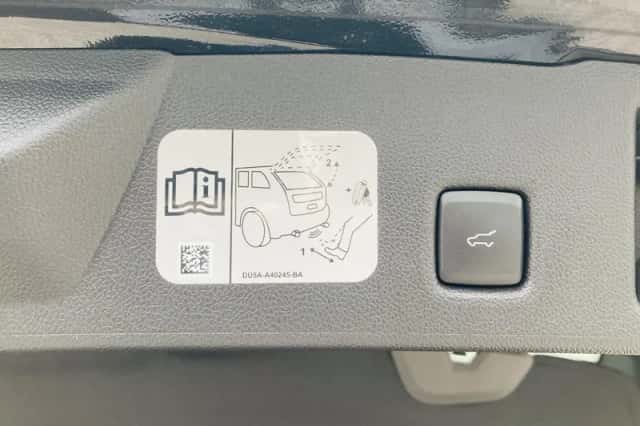Ford Kuga (2021) thumbnail 38