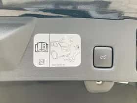 Ford Kuga (2021) thumbnail 38