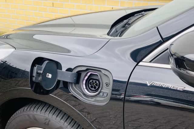 Ford Kuga (2021) thumbnail 6