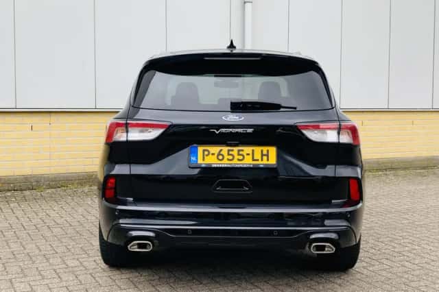 Ford Kuga (2021) thumbnail 8