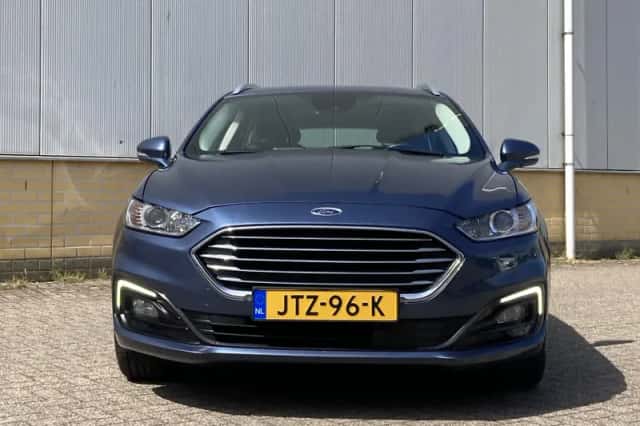 Ford Mondeo (2020) thumbnail 3