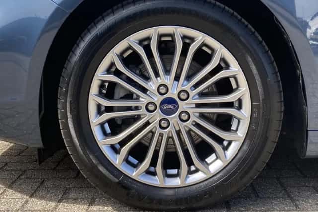 Ford Mondeo (2020) thumbnail 8