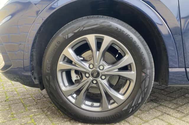 Ford Kuga (2023) thumbnail 11
