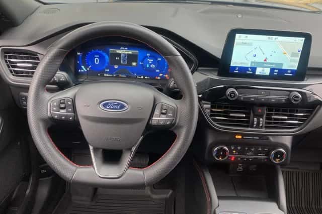 Ford Kuga (2023) thumbnail 14