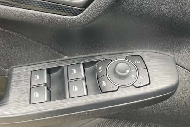 Ford Kuga (2023) thumbnail 18