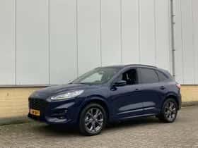 Ford Kuga (2023) thumbnail 3