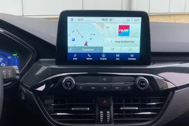 Ford Kuga (2023) thumbnail 21