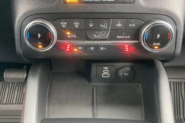 Ford Kuga (2023) thumbnail 29