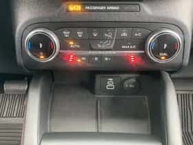 Ford Kuga (2023) thumbnail 29