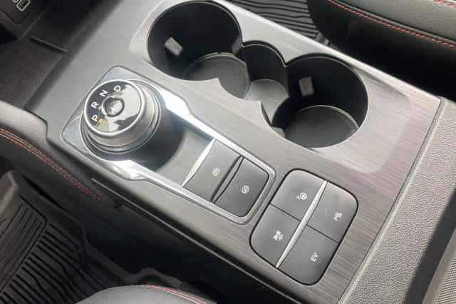 Ford Kuga (2023) thumbnail 30