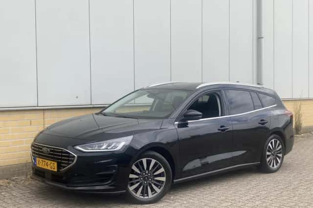 Ford Focus (2023) thumbnail 2