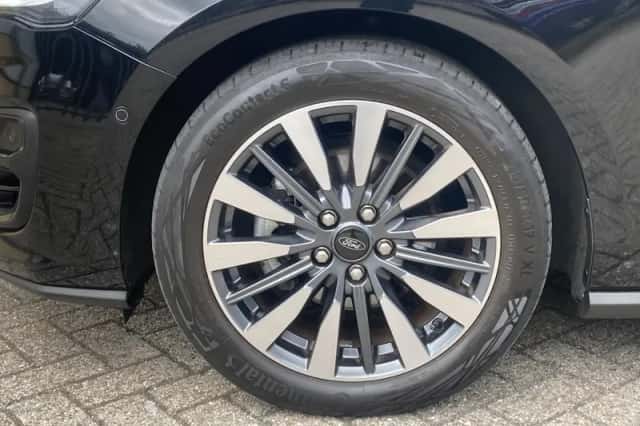 Ford Focus (2023) thumbnail 5