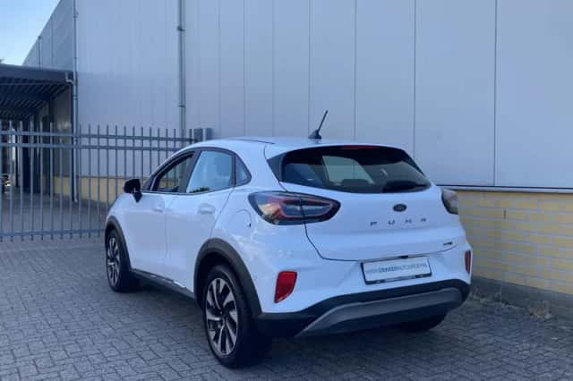 Ford Puma (2023) thumbnail 2