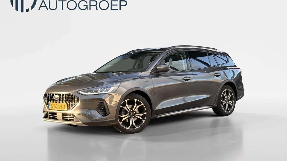 Ford Focus (2023) — foto 1