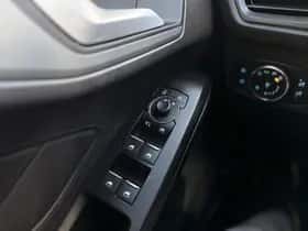 Ford Focus (2023) thumbnail 16