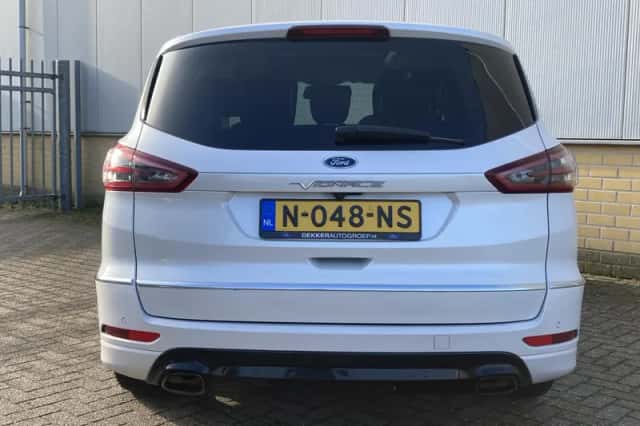 Ford S-Max (2017) thumbnail 11