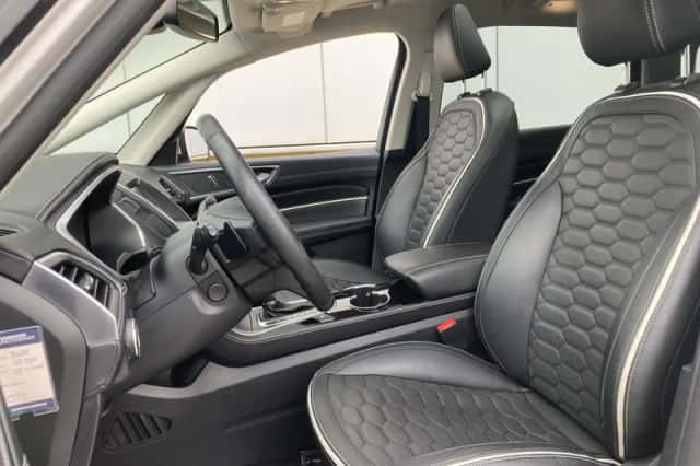 Ford S-Max (2017) thumbnail 16