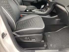 Ford S-Max (2017) thumbnail 25