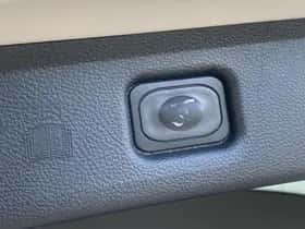 Ford S-Max (2017) thumbnail 36