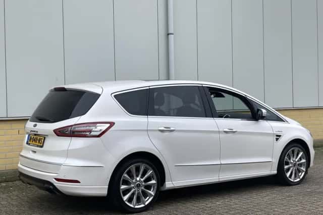 Ford S-Max (2017) thumbnail 10
