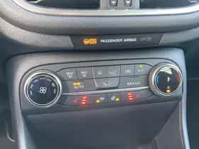Ford Fiesta (2023) thumbnail 12