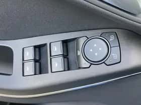 Ford Fiesta (2023) thumbnail 13