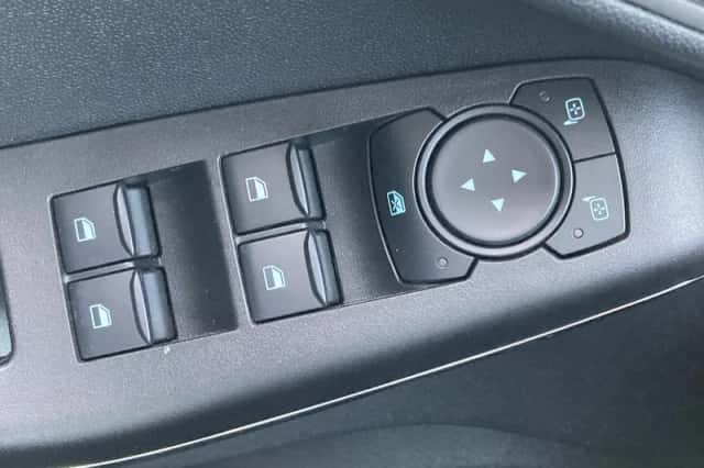 Ford Fiesta (2023) thumbnail 18