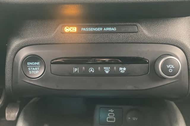 Ford Focus (2023) thumbnail 12