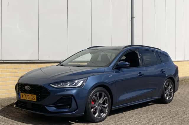Ford Focus (2023) thumbnail 2