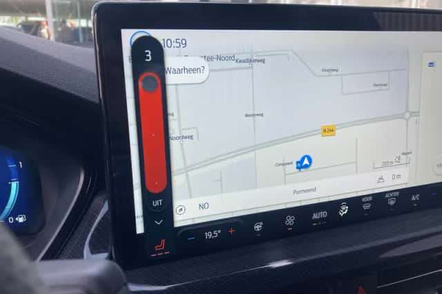 Ford Focus (2023) thumbnail 17
