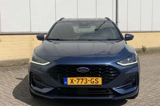 Ford Focus (2023) thumbnail 5