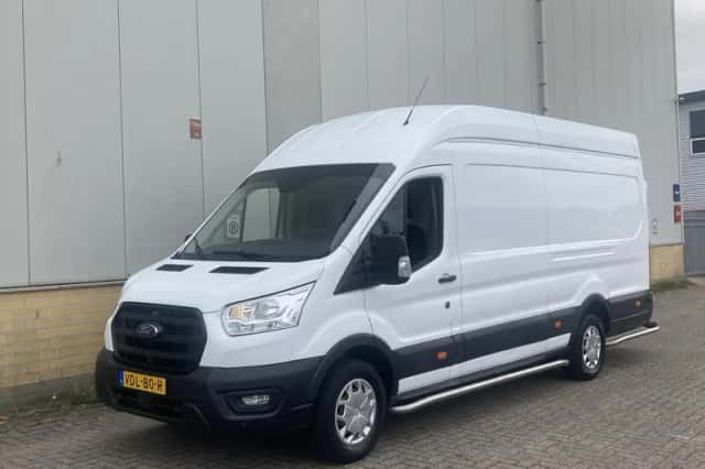 Ford Transit (2019) thumbnail 2
