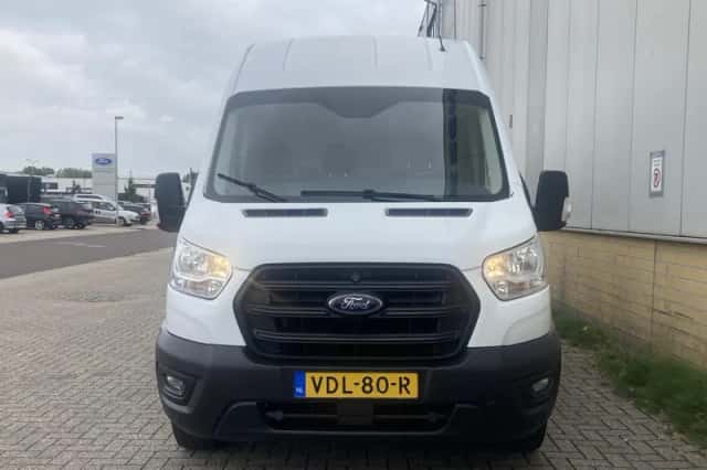 Ford Transit (2019) thumbnail 3