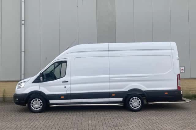 Ford Transit (2019) thumbnail 4